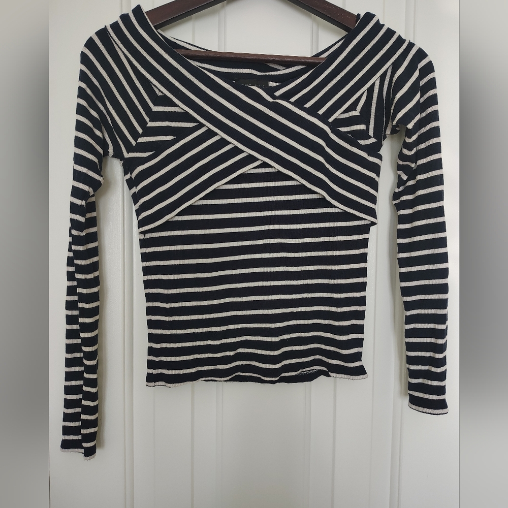 Preppy Topshop Black and White Striped Crop Top